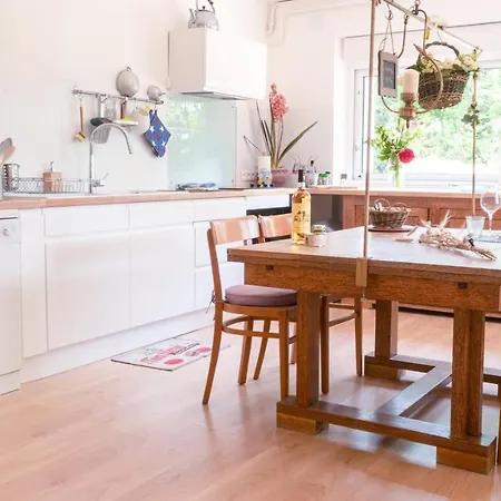 Propriete Avec Piscine De 2 A 9 Personnes, De Saint Donat, Holiday home *