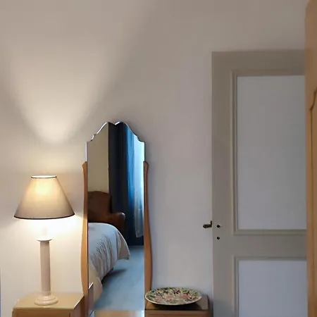 Propriete Avec Piscine De 2 A 9 Personnes, De Saint Donat, Holiday home