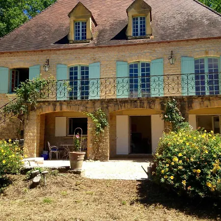 Propriete Avec Piscine De 2 A 9 Personnes, De Saint Donat, *